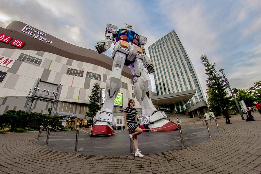 Mobile Suit Gundam Statue, Tokyo